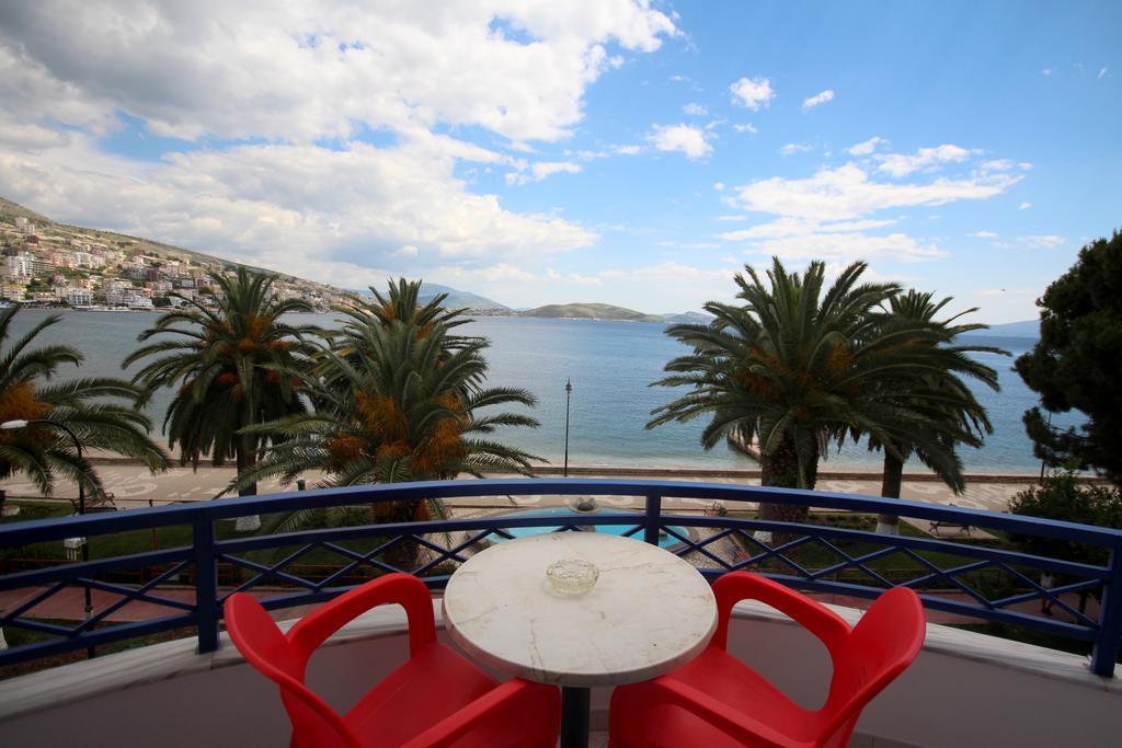 Hotel Ari Sarandë Exterior foto
