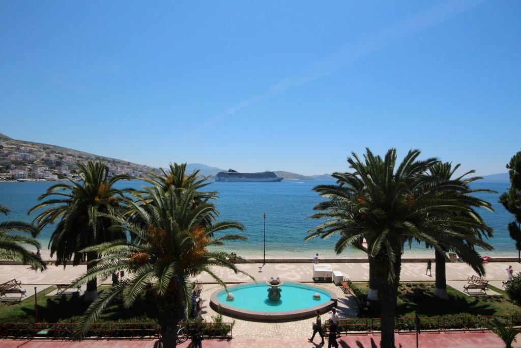 Hotel Ari Sarandë Exterior foto
