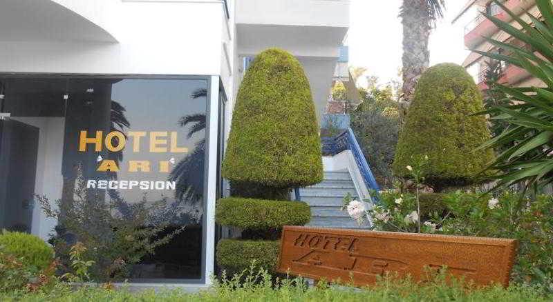 Hotel Ari Sarandë Exterior foto
