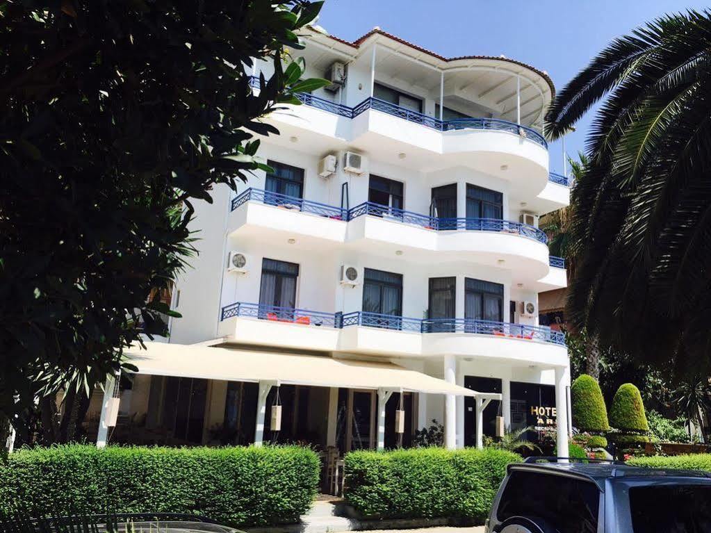 Hotel Ari Sarandë Exterior foto